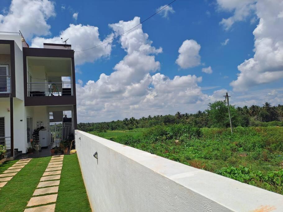 Villa Kolluri Nivasa Entire Ff Bunglow, Garden, Green Surrounding, Hall à Mysore Extérieur photo